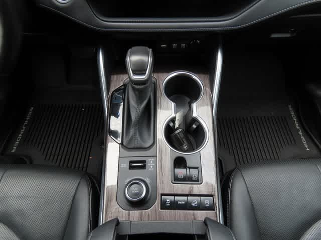 Thumbnail: 2021 Toyota Highlander - 23