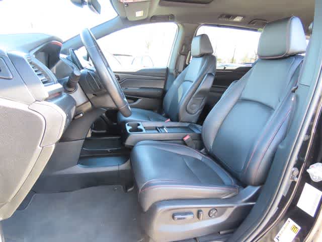 Thumbnail: 2023 Honda Odyssey - 12