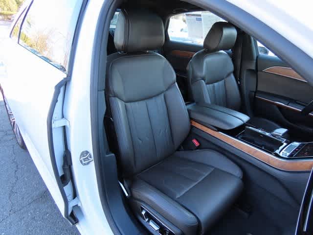 Thumbnail: 2020 Audi A8 - 19