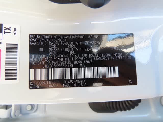 Thumbnail: 2024 Toyota Highlander - 32