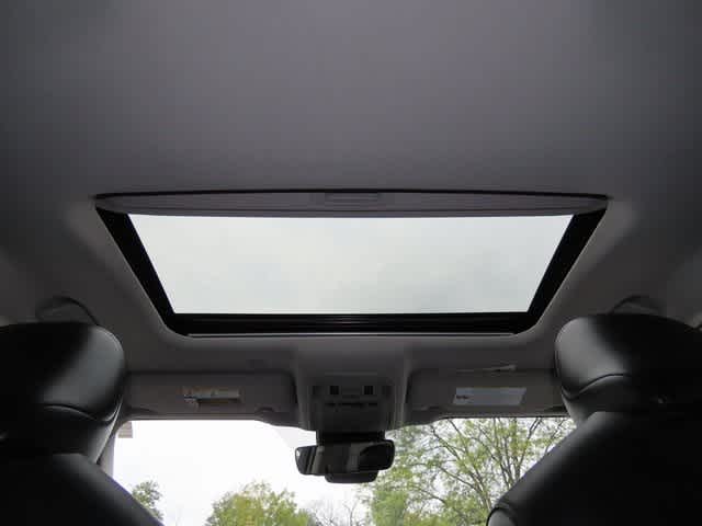 Thumbnail: 2021 Toyota Highlander - 26