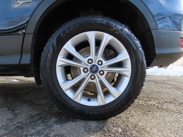 Thumbnail: 2019 Ford Escape - 9