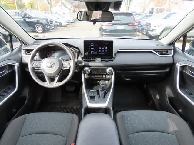 Thumbnail: 2023 Toyota RAV4 - 17