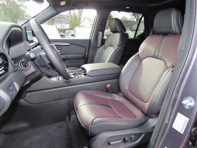 Thumbnail: 2025 Honda Pilot - 12