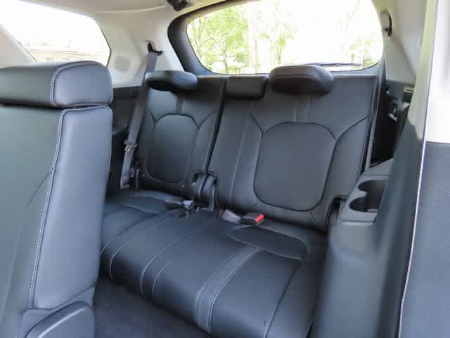 2025 Honda Pilot Touring 14