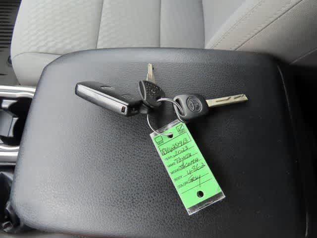 Thumbnail: 2023 Toyota Tacoma - 27