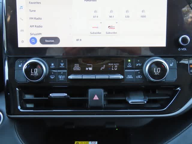 Thumbnail: 2024 Toyota Highlander - 22