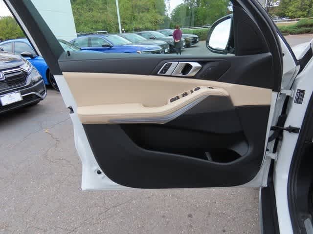 Thumbnail: 2022 BMW X5 - 17