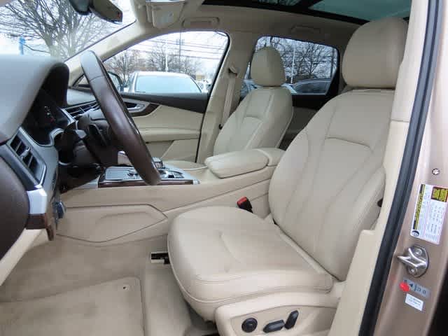 Thumbnail: 2019 Audi Q7 - 12