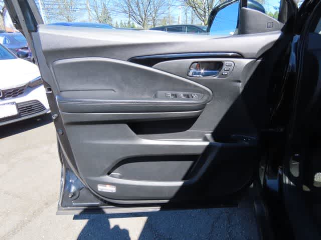 Thumbnail: 2019 Honda Pilot - 18