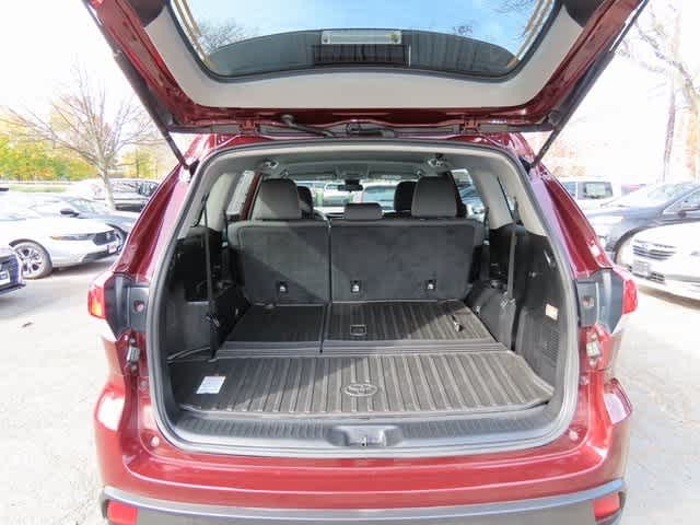 Thumbnail: 2019 Toyota Highlander - 12
