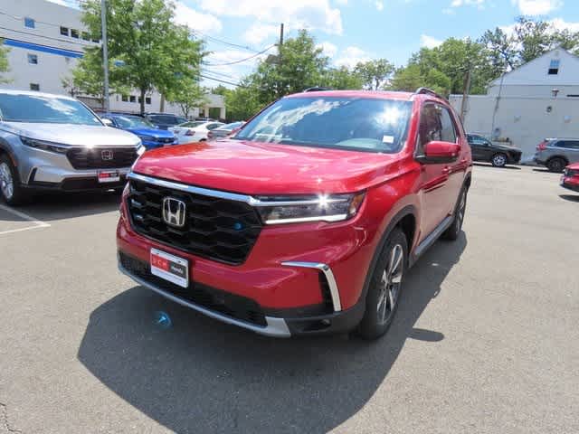 2025 Honda Pilot Touring -
                Nanuet, NY