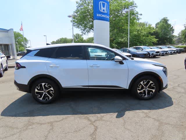 Thumbnail: 2023 Kia Sportage - 4