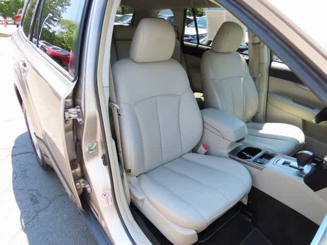 Thumbnail: 2014 Subaru Outback - 16
