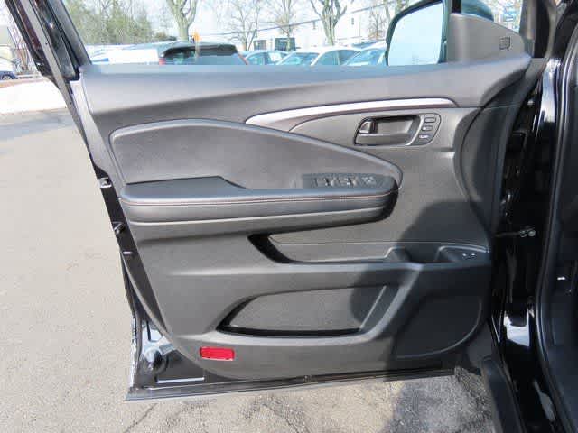 Thumbnail: 2022 Honda Passport - 15