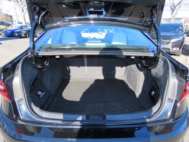 Thumbnail: 2021 Volkswagen Jetta - 10