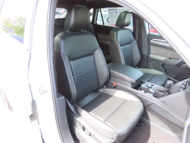 Thumbnail: 2021 Volkswagen Atlas - 18