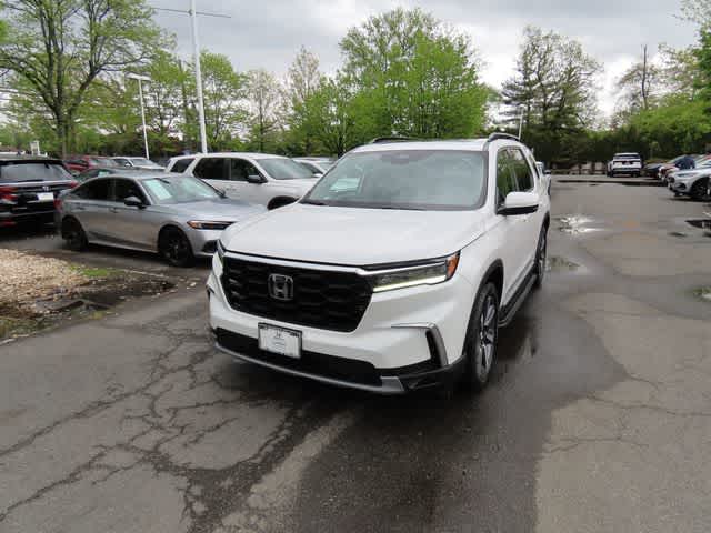 Thumbnail: 2023 Honda Pilot - 1