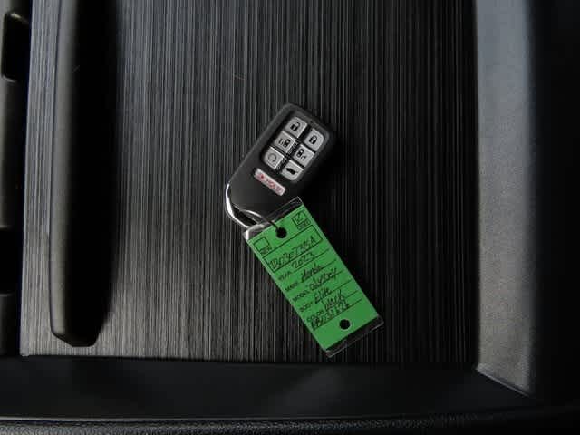 Thumbnail: 2023 Honda Odyssey - 32