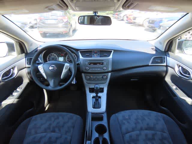 Thumbnail: 2013 Nissan Sentra - 16