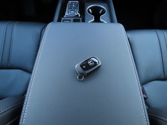 Thumbnail: 2026 Honda Pilot - 30