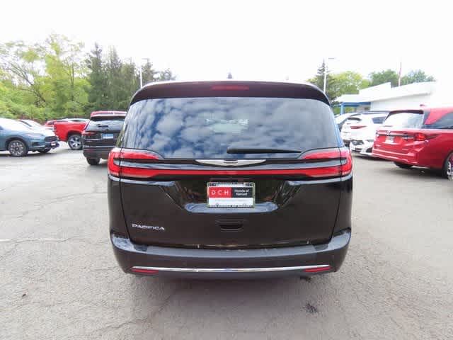 Thumbnail: 2024 Chrysler Pacifica - 5