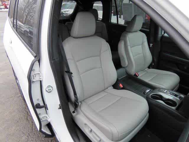 Thumbnail: 2023 Honda Passport - 16