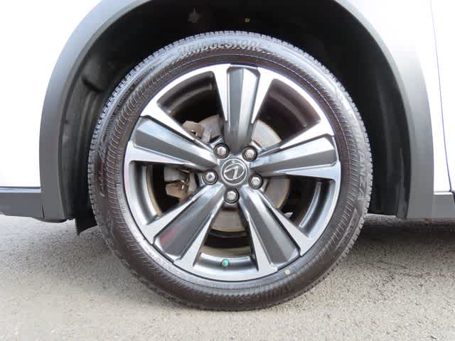 Thumbnail: 2019 Lexus UX - 8