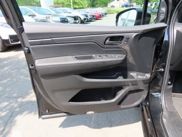 2025 Honda Odyssey Sport 17