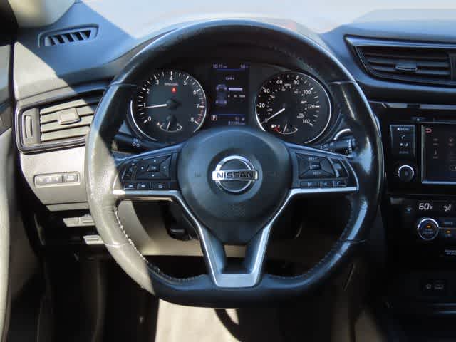 Thumbnail: 2018 Nissan Rogue - 18