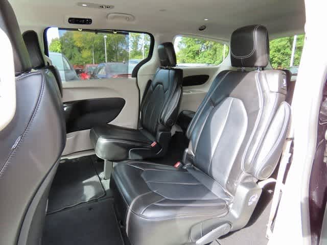 Thumbnail: 2024 Chrysler Pacifica - 13