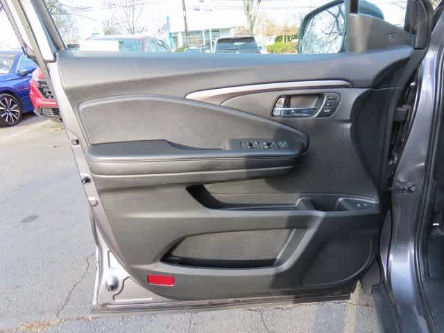 Thumbnail: 2022 Honda Pilot - 17