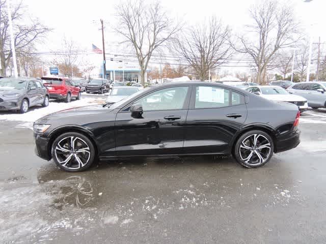 Thumbnail: 2024 Volvo S60 - 3