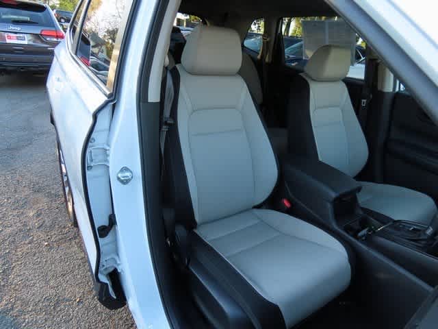 Thumbnail: 2023 Honda CR-V - 16