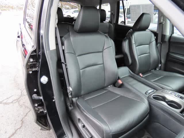 Thumbnail: 2022 Honda Pilot - 17