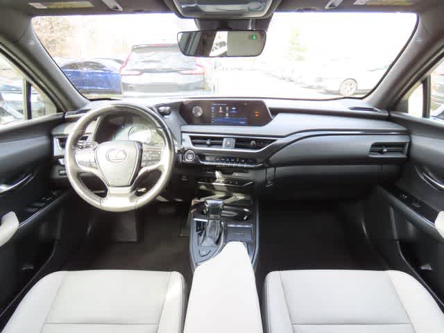 Thumbnail: 2019 Lexus UX - 16