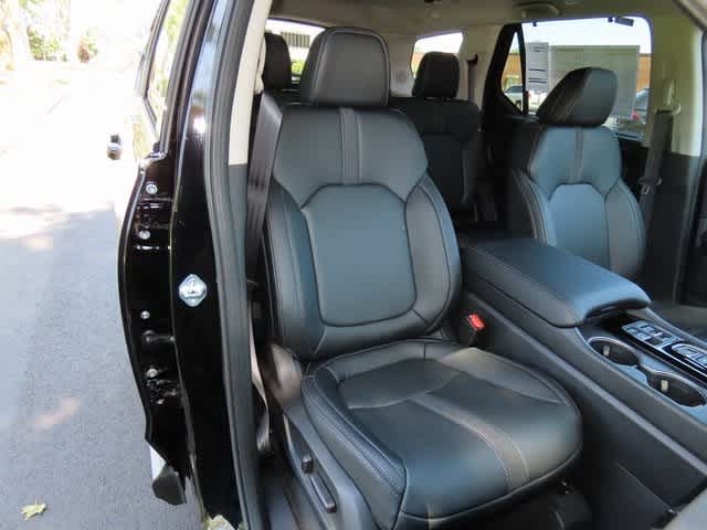 2025 Honda Pilot Touring 17