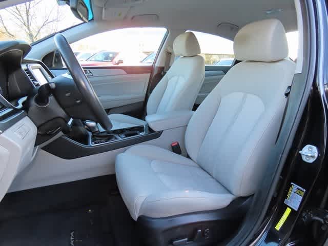 Thumbnail: 2019 Hyundai Sonata - 14