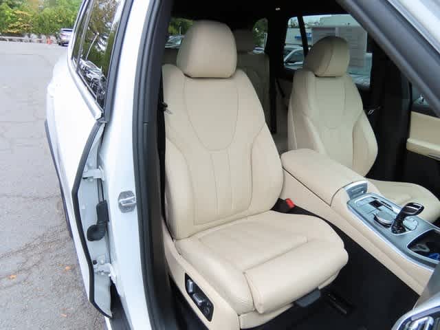 Thumbnail: 2022 BMW X5 - 18