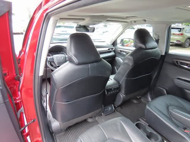 Thumbnail: 2021 Toyota Highlander - 15