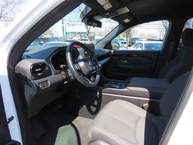 Thumbnail: 2023 Honda Pilot - 2