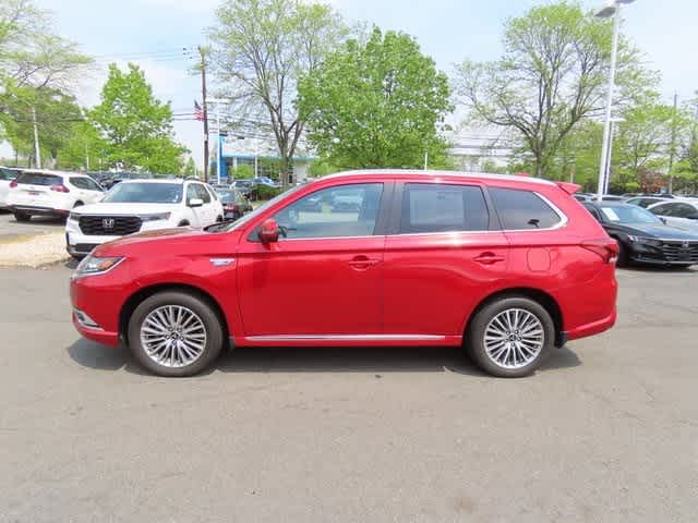 Thumbnail: 2022 Mitsubishi Outlander - 3