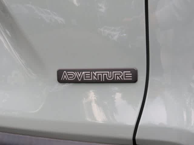 Thumbnail: 2022 Toyota RAV4 - 8