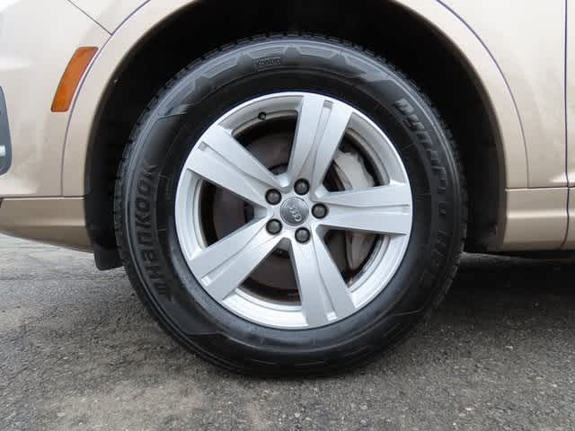 Thumbnail: 2019 Audi Q7 - 9