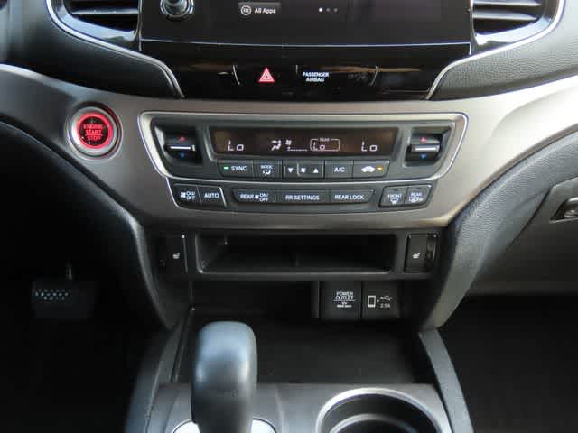 Thumbnail: 2019 Honda Pilot - 23