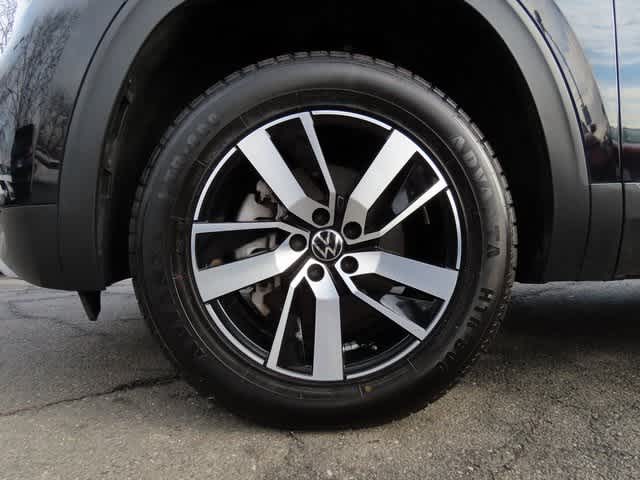 Thumbnail: 2022 Volkswagen Atlas - 10