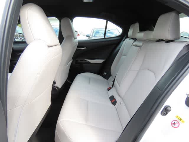 Thumbnail: 2019 Lexus UX - 12