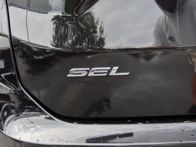 Thumbnail: 2023 Ford Edge - 8