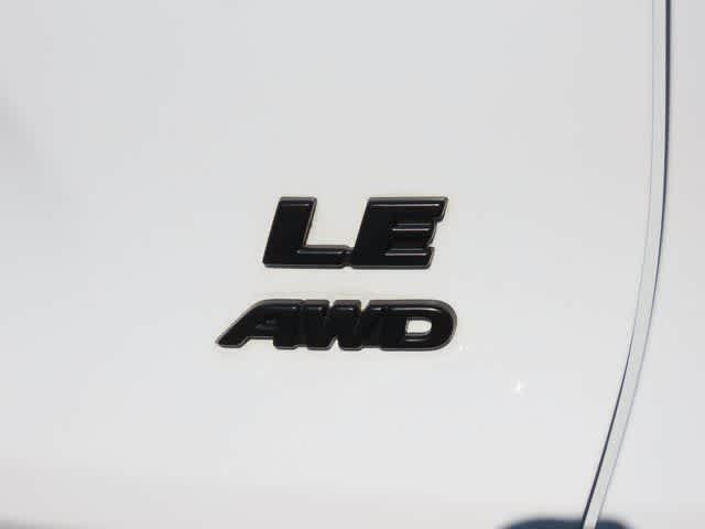 Thumbnail: 2022 Toyota RAV4 - 8