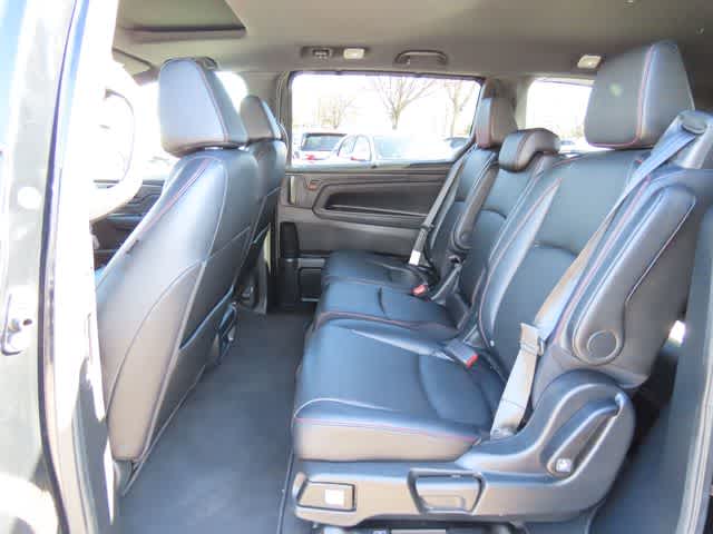 Thumbnail: 2023 Honda Odyssey - 13